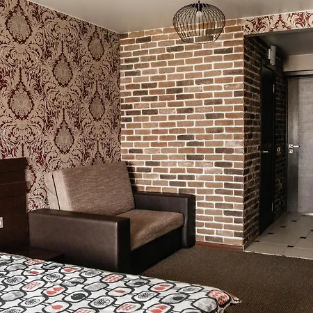 Mini-hotel La Menska 호텔 3*