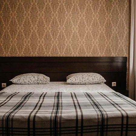 Готель Mini-hotel La Menska 3*