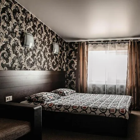 ホテル Mini-hotel La Menska