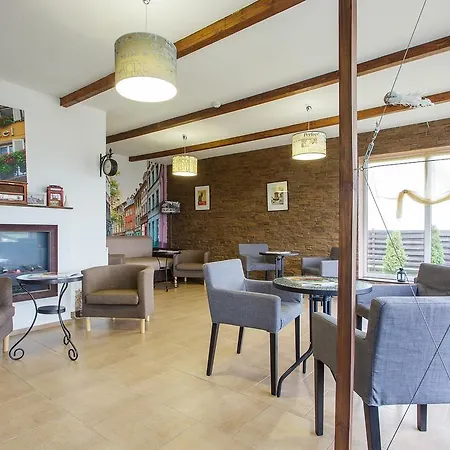 Mini-hotel La Menska ホテル