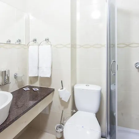 ホテル Mini-hotel La Menska