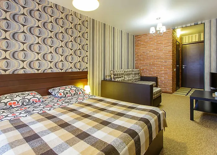 Mini-hotel La Menska 酒店